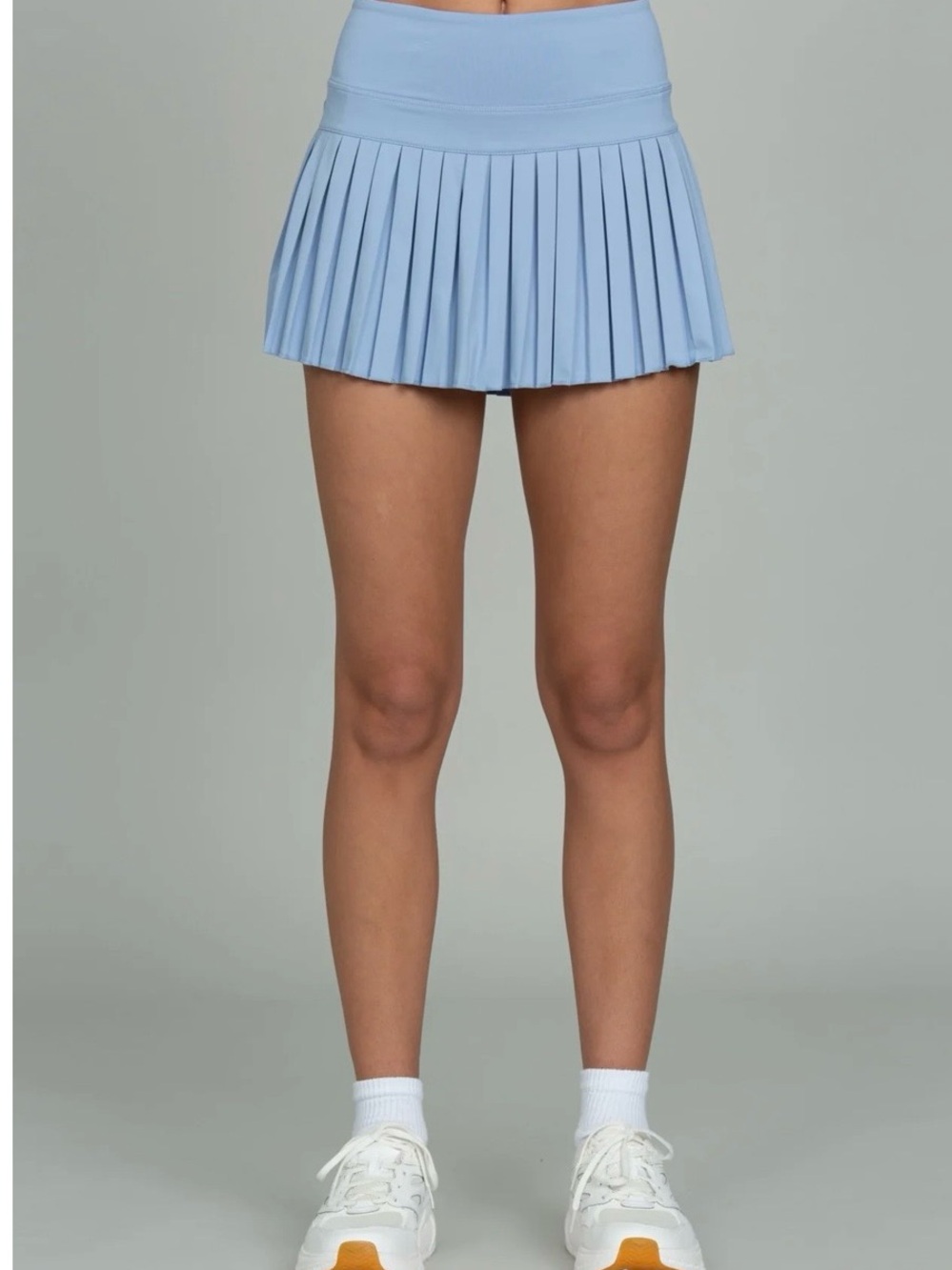 Goldhinge Light Blue Pleated skirt. XS